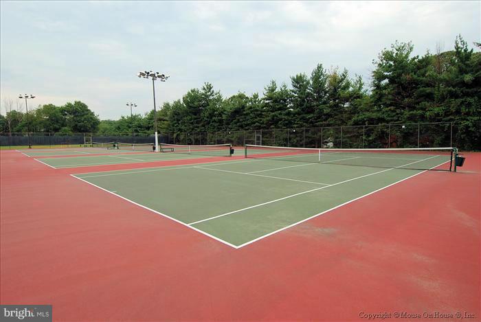 ULMSTEAD ESTATES - Residential