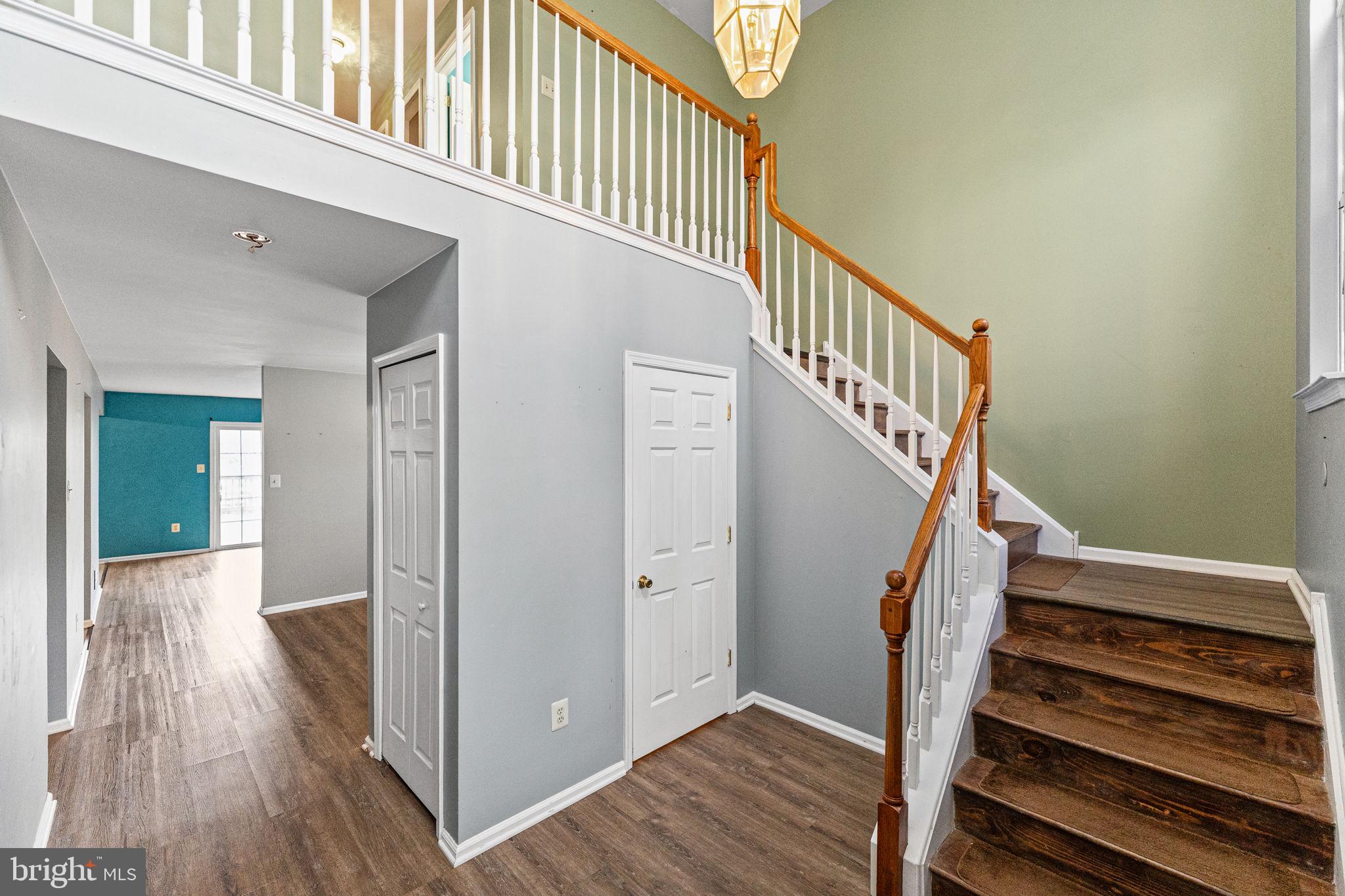 SEMINARY WAY - Residential