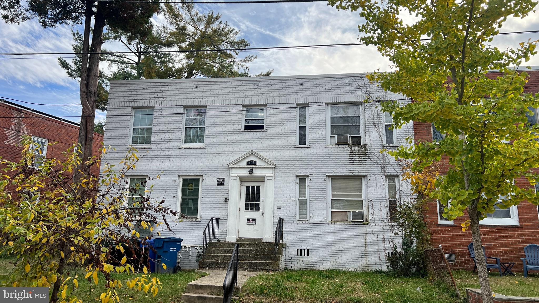 411 LEBAUM STREET SE