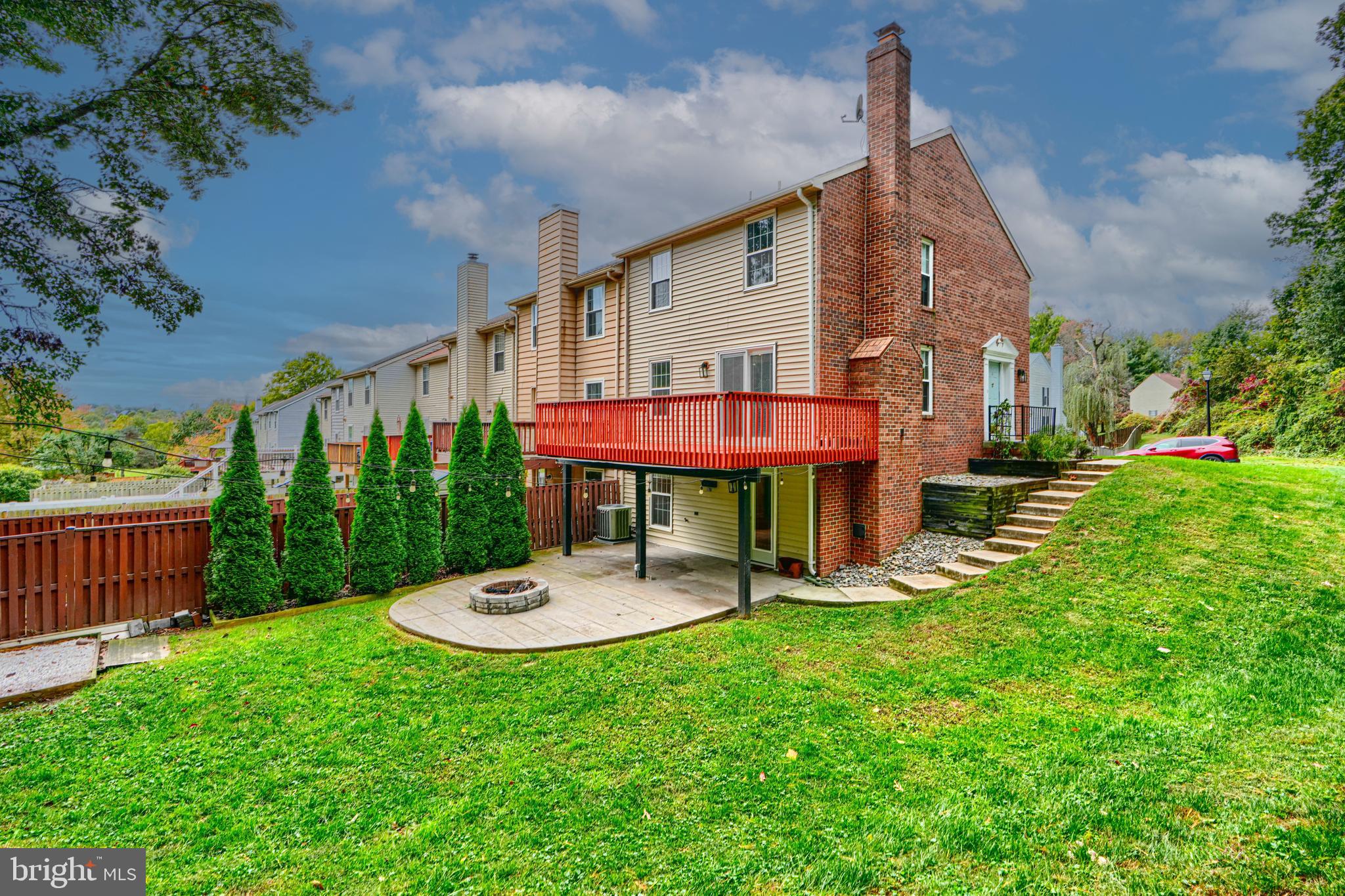 VILLAGE OF THOMAS RUN - Residential Lease