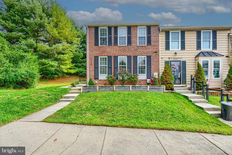 Amazing townhome in Villages of Thomas Run! Main level features updated kitchen, half bathroom, large dining room and family room leading to deck.  Upper level has 3 nice size bedrooms, primary bedroom with attached primary bathroom plus additional full bathroom in upper level.  Lower level features half bathroom and large rec room with bar area leading to patio.  Corner lot with privacy! A must see! Trash & HOA fee is included in rent!