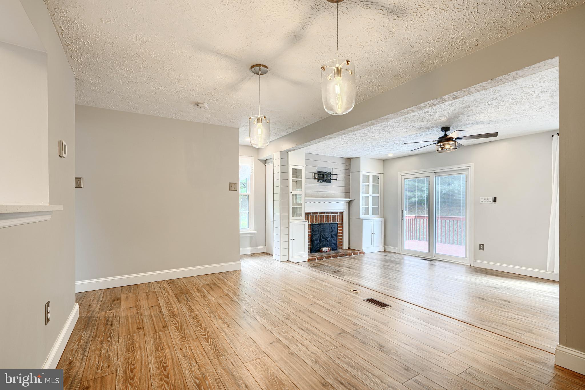 VILLAGE OF THOMAS RUN - Residential Lease