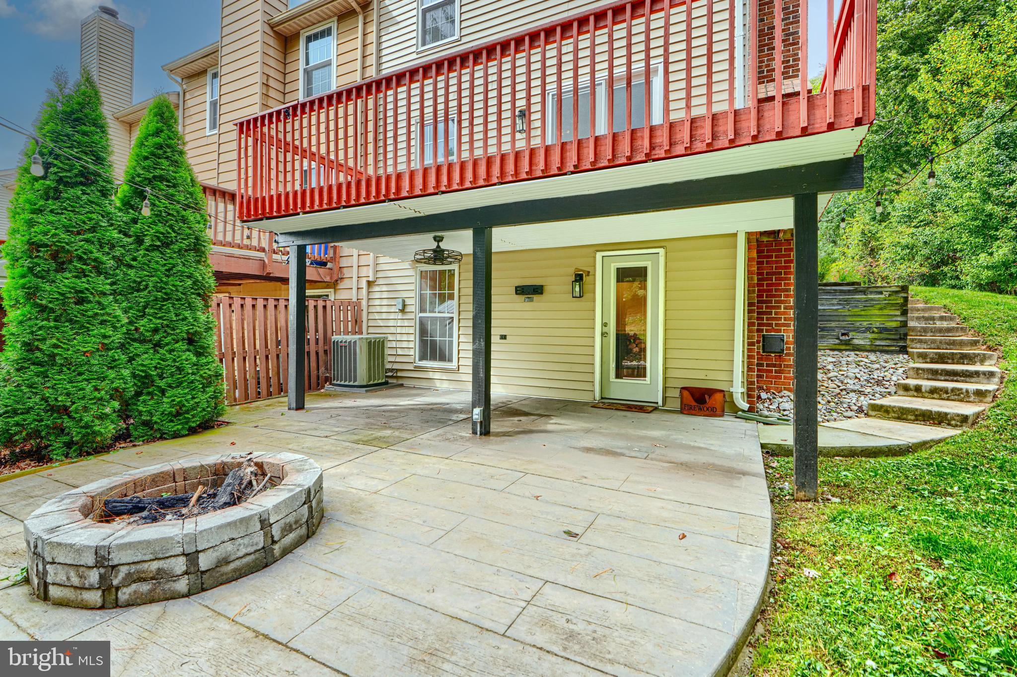 VILLAGE OF THOMAS RUN - Residential Lease