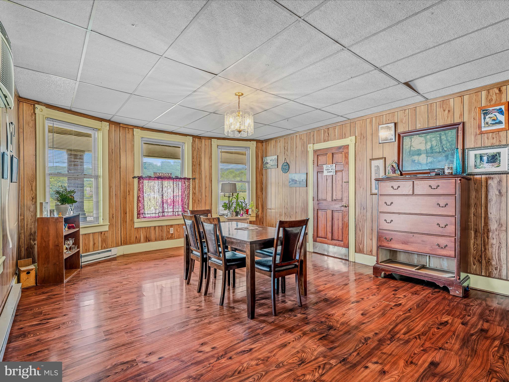 PAW PAW - Commercial Sale