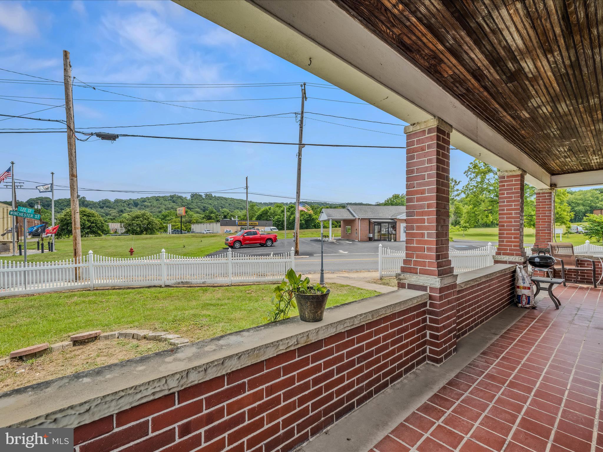 40 WINCHESTER STREET