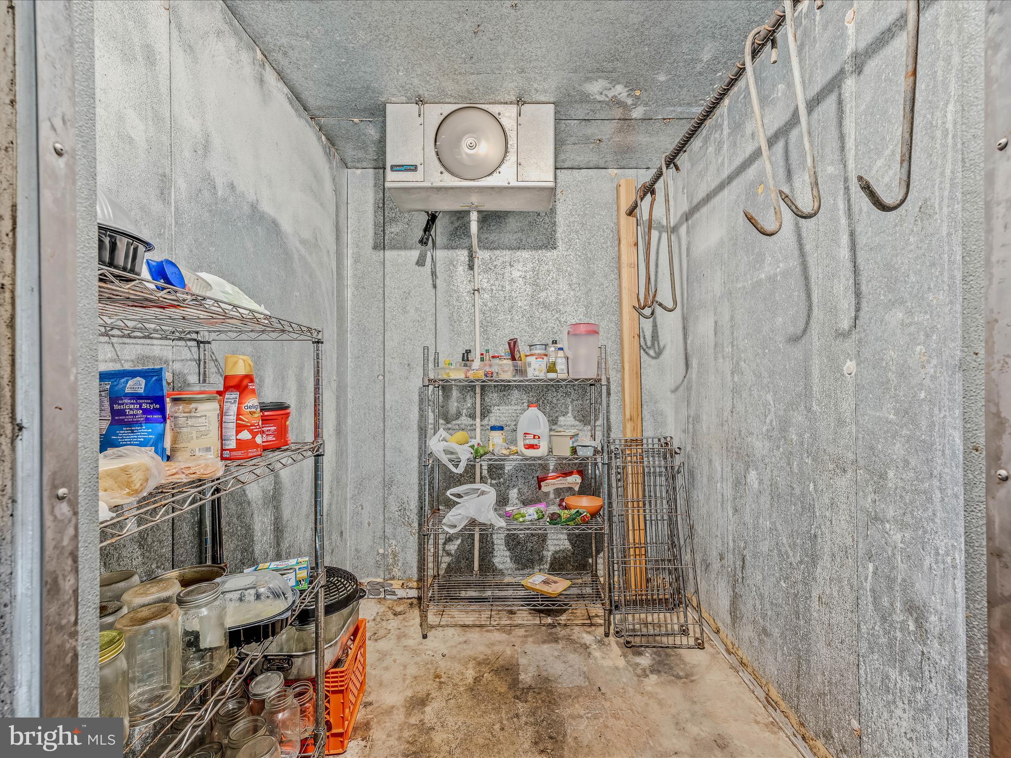 PAW PAW - Commercial Sale