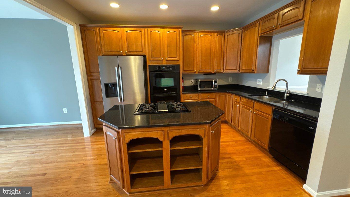 MONTJOY - Residential Lease