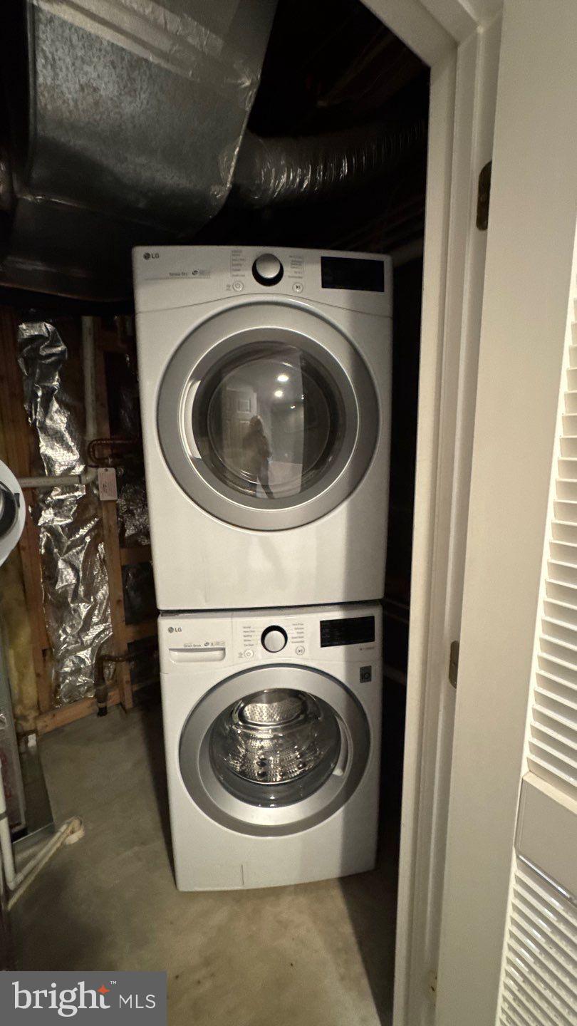 MONTJOY - Residential Lease