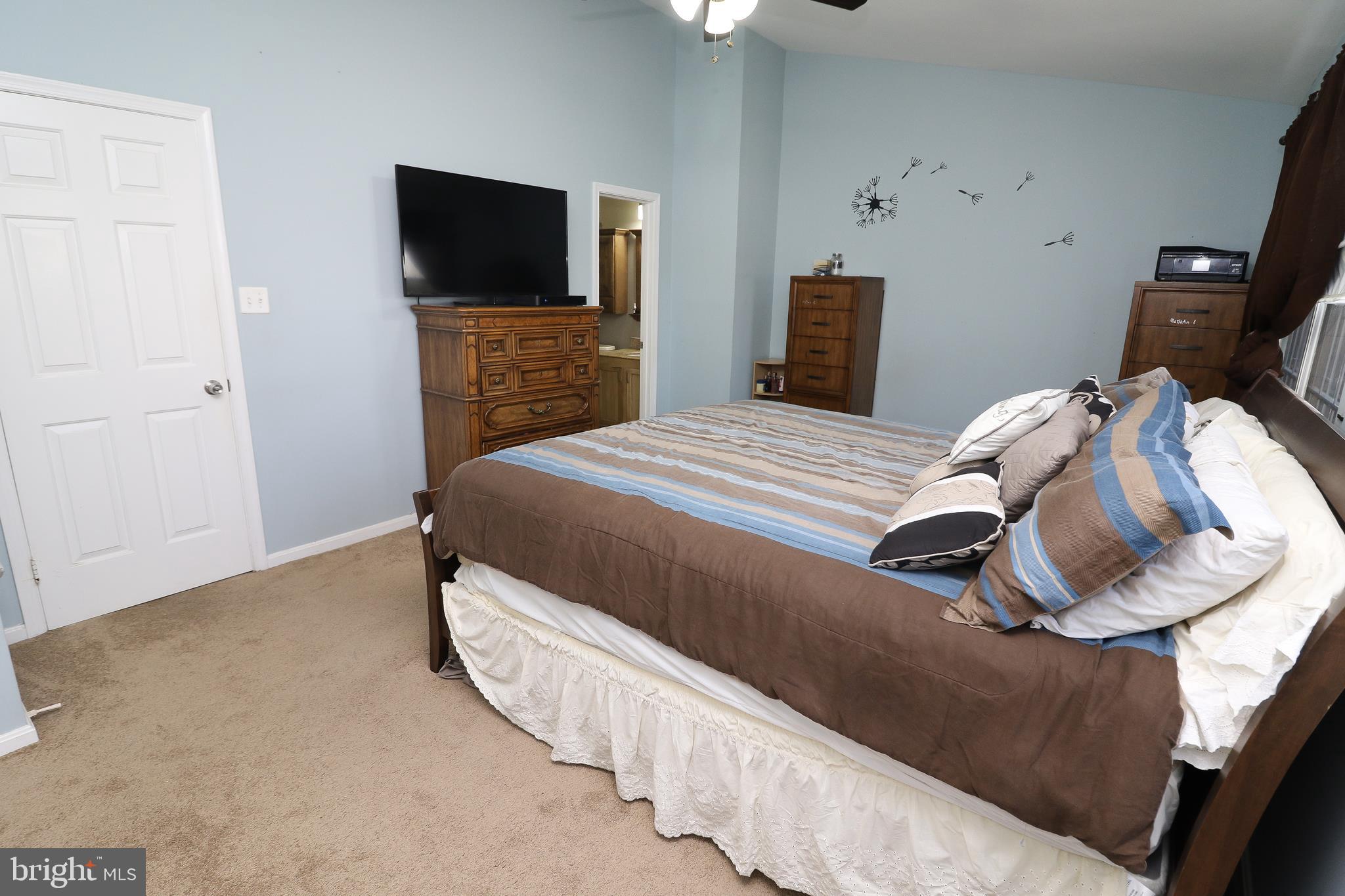 POTOMAC CROSSING - Residential