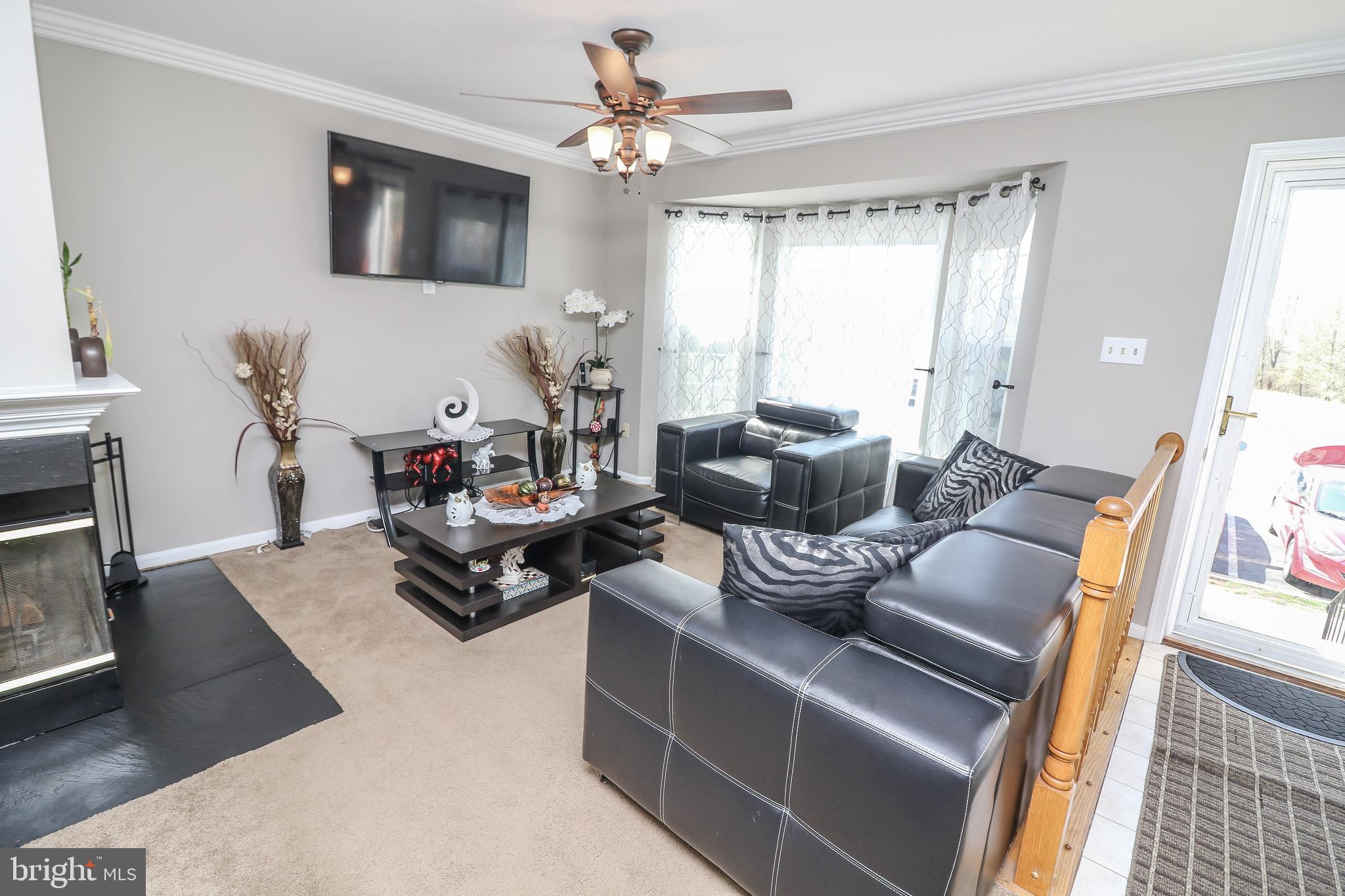 POTOMAC CROSSING - Residential