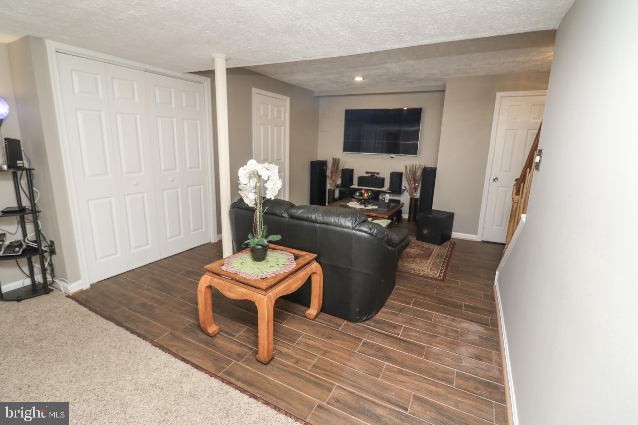 POTOMAC CROSSING - Residential