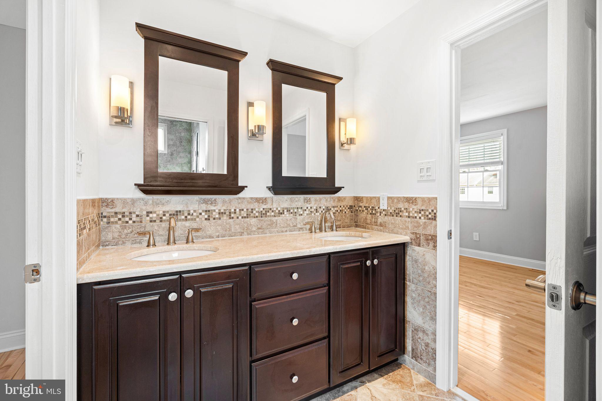 STONY CREEK VIL - Residential