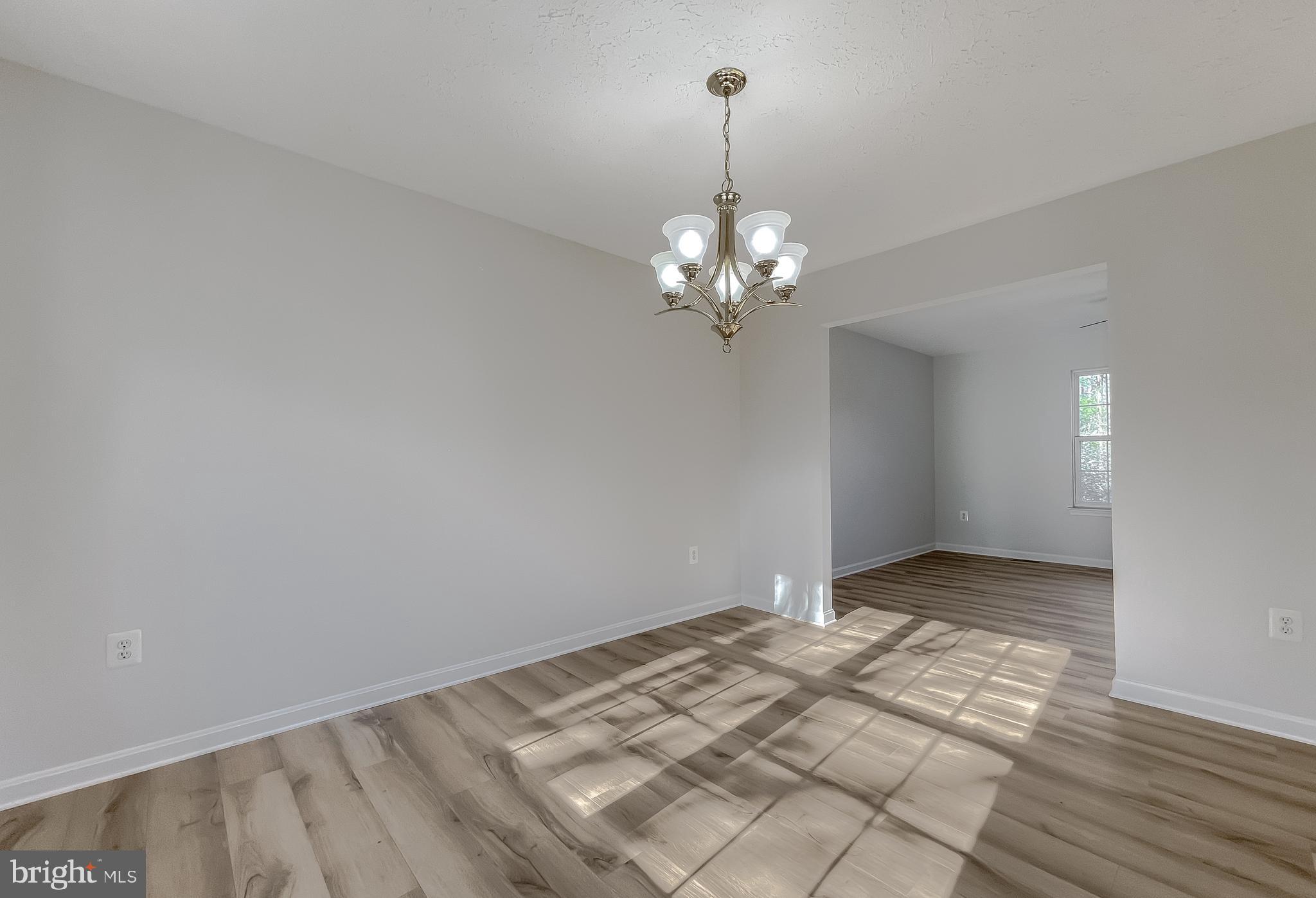 WILLOW WOODS - Residential