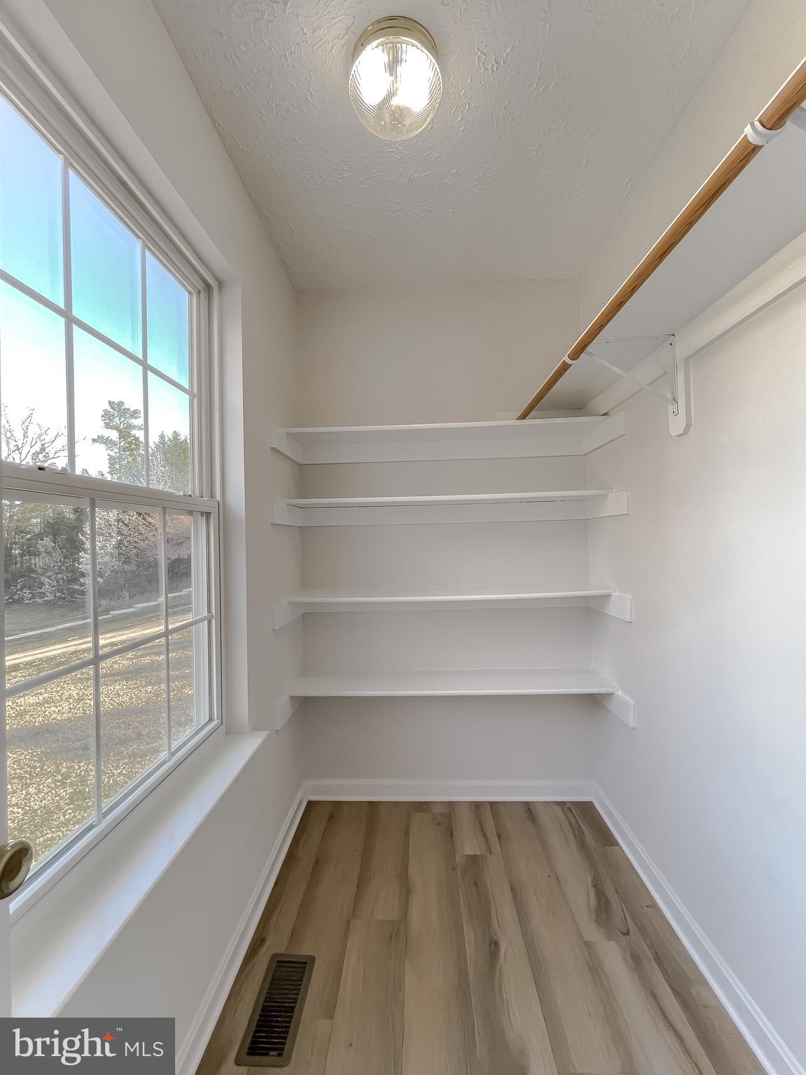 WILLOW WOODS - Residential