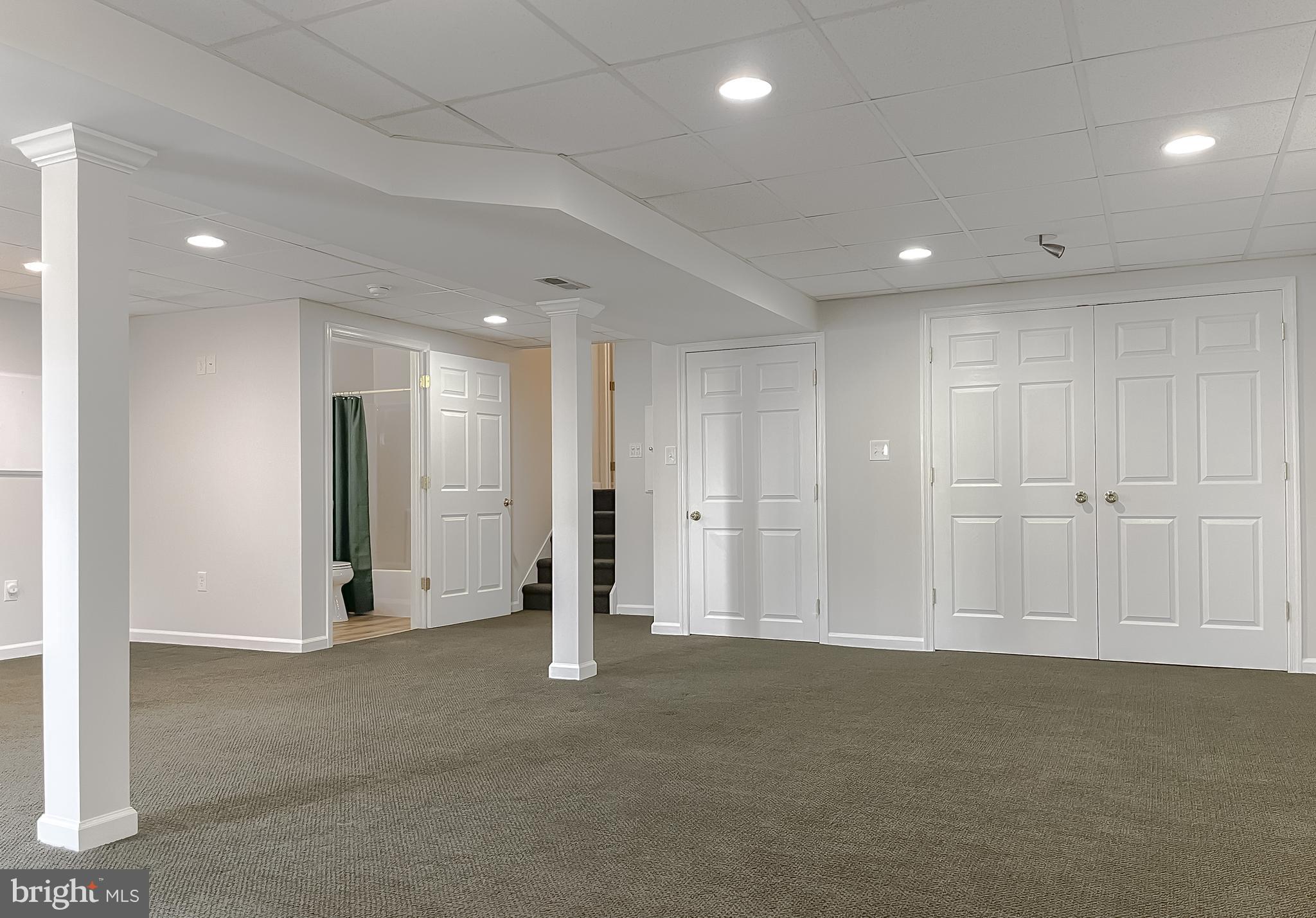 WILLOW WOODS - Residential