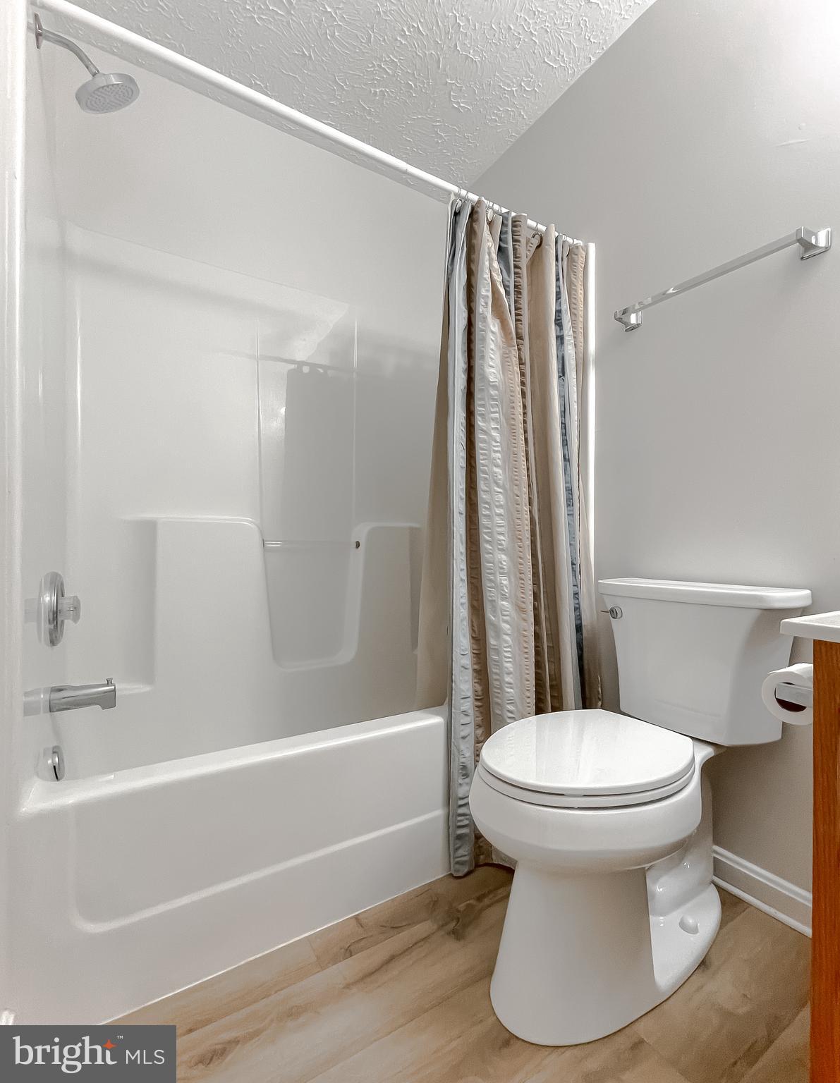 WILLOW WOODS - Residential