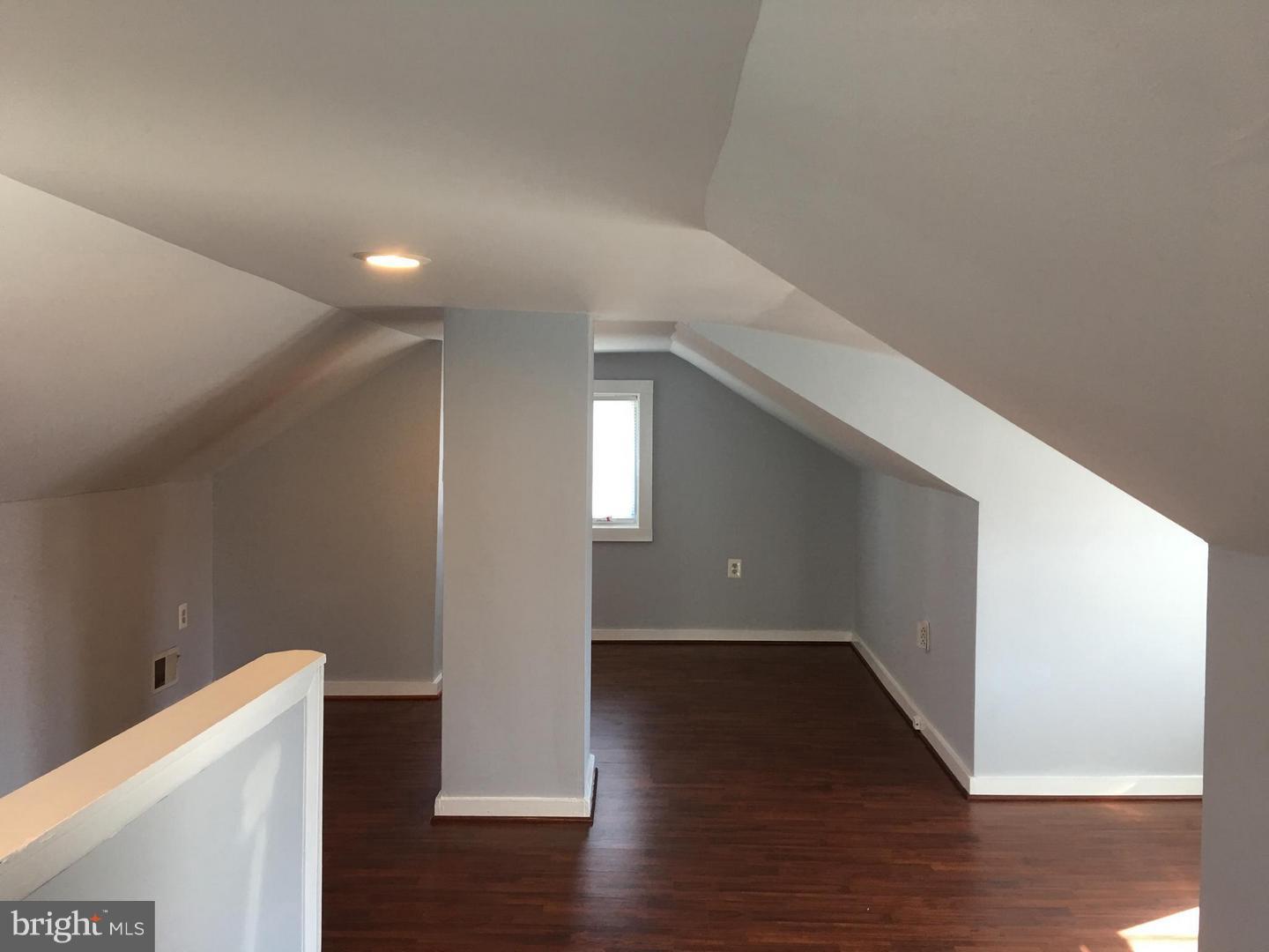 RIVERDALE PARK - Residential Lease