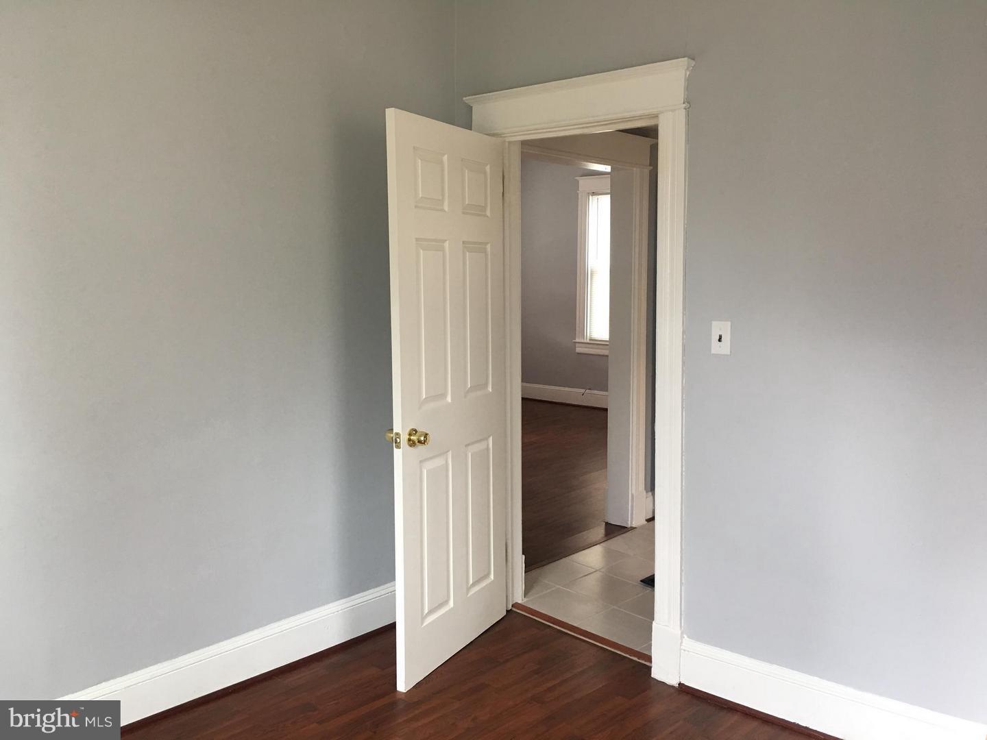 RIVERDALE PARK - Residential Lease