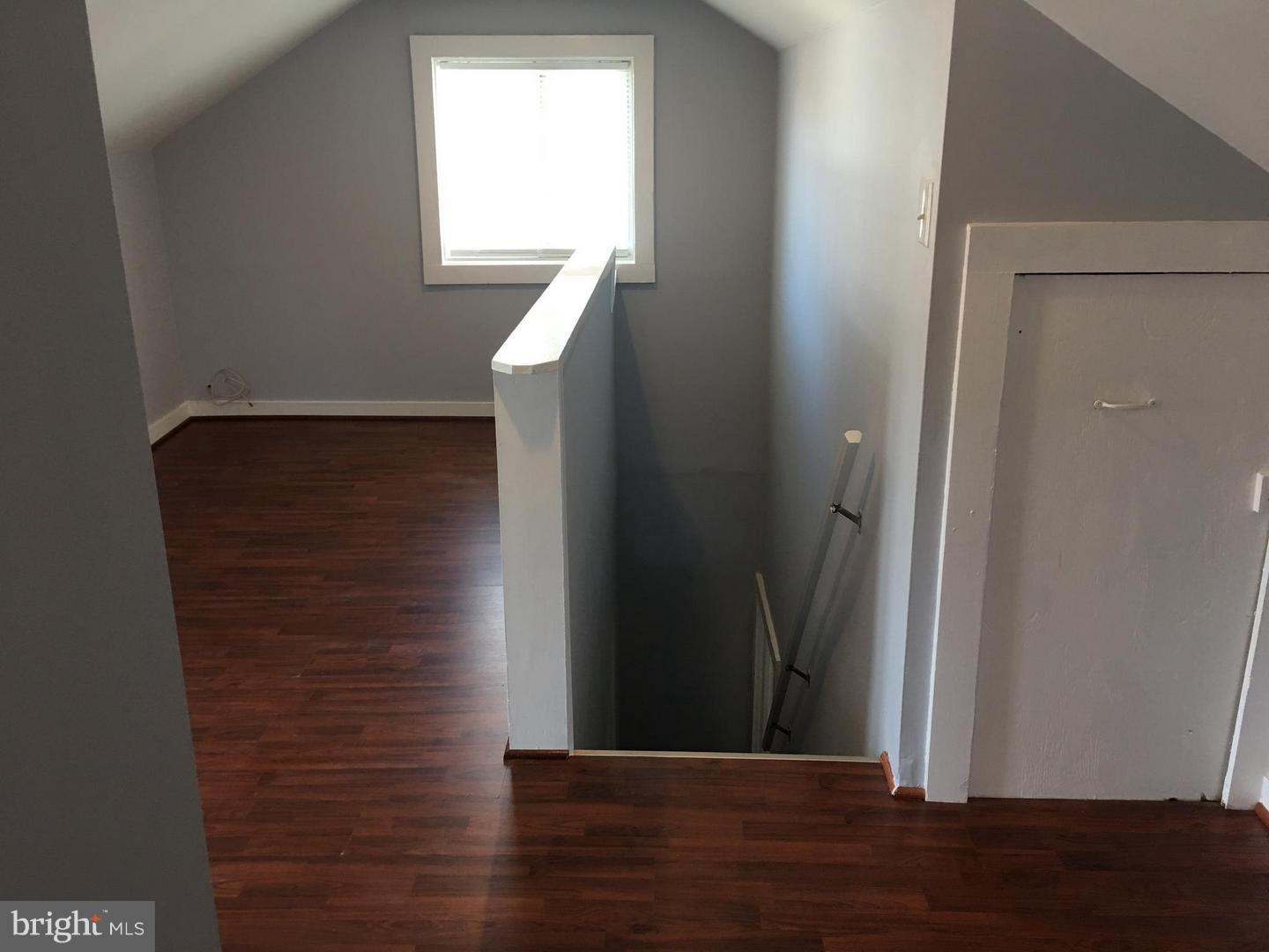 RIVERDALE PARK - Residential Lease