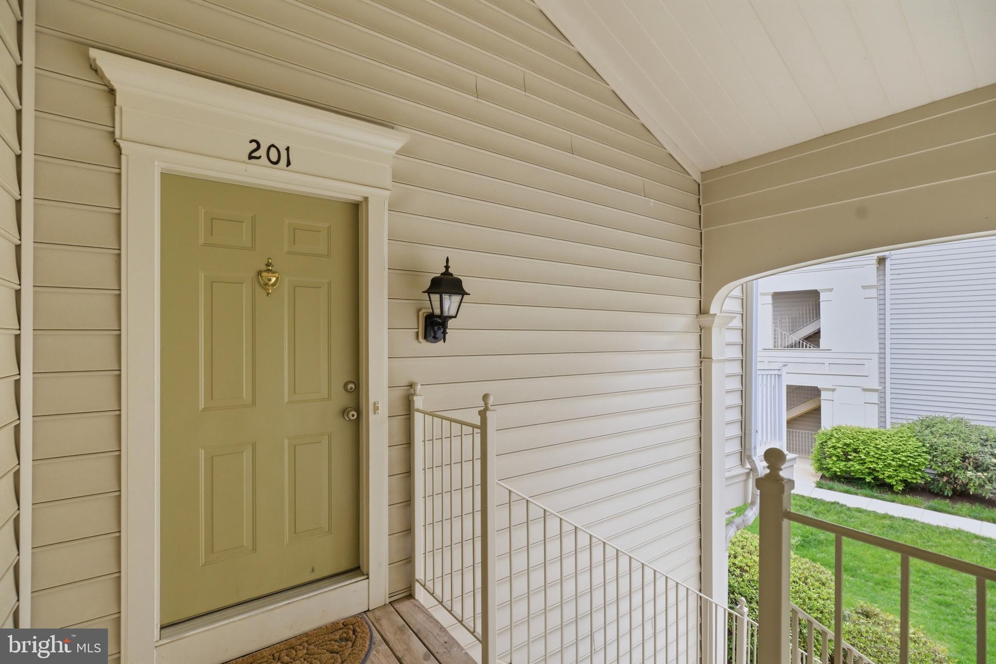 GUNSTON CORNER - Residential