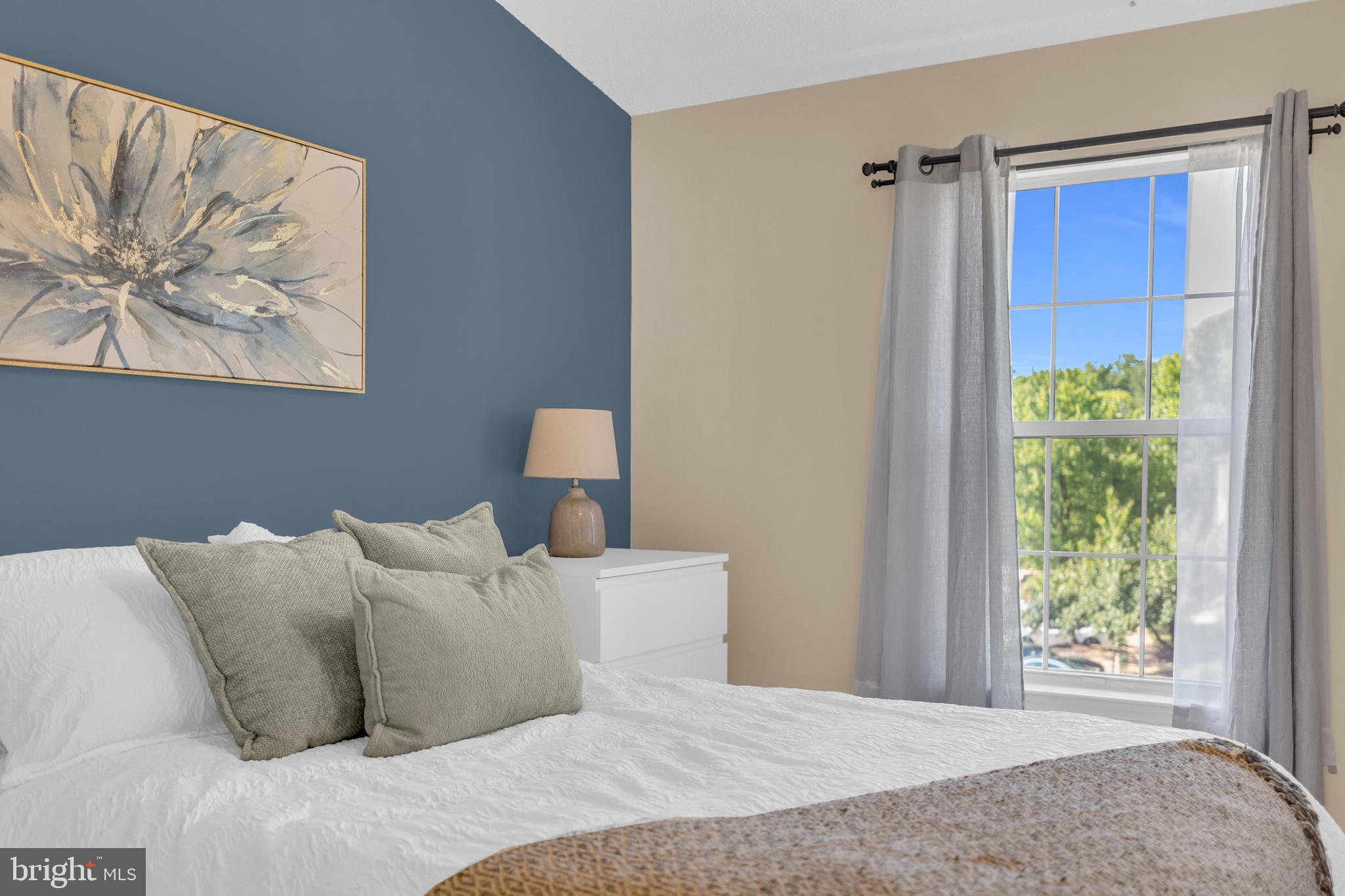 GUNSTON CORNER - Residential