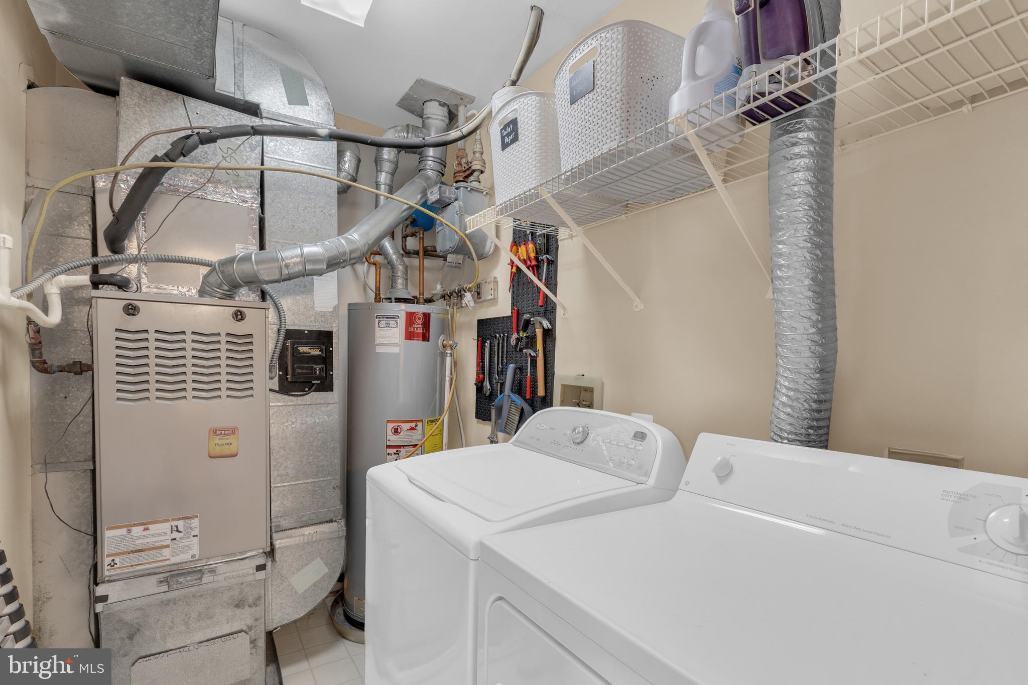 GUNSTON CORNER - Residential