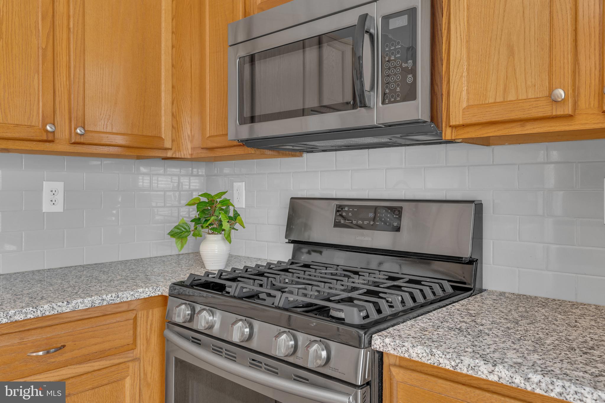 GUNSTON CORNER - Residential