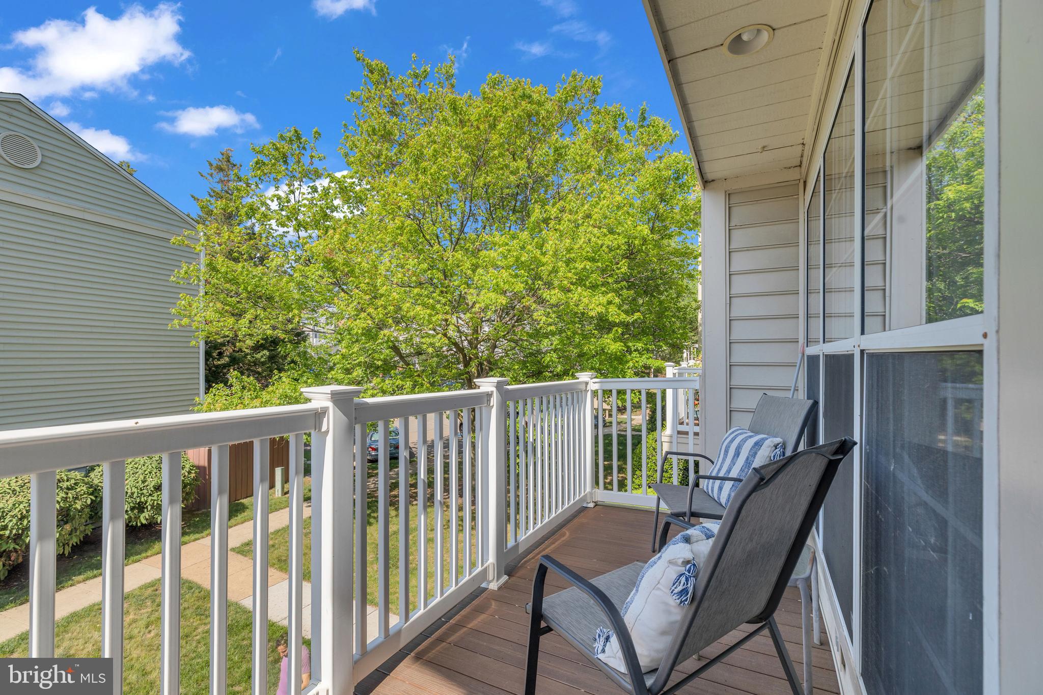 GUNSTON CORNER - Residential