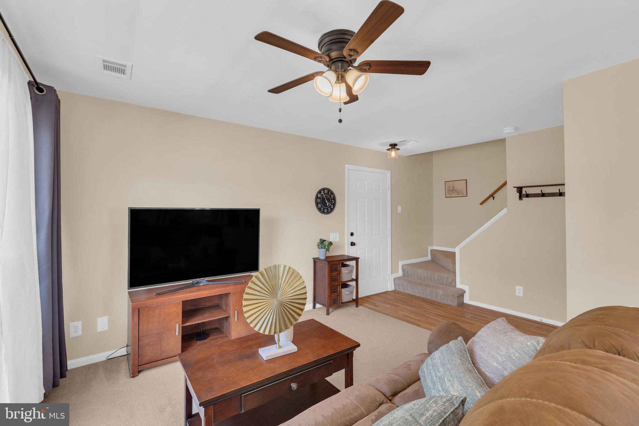 GUNSTON CORNER - Residential