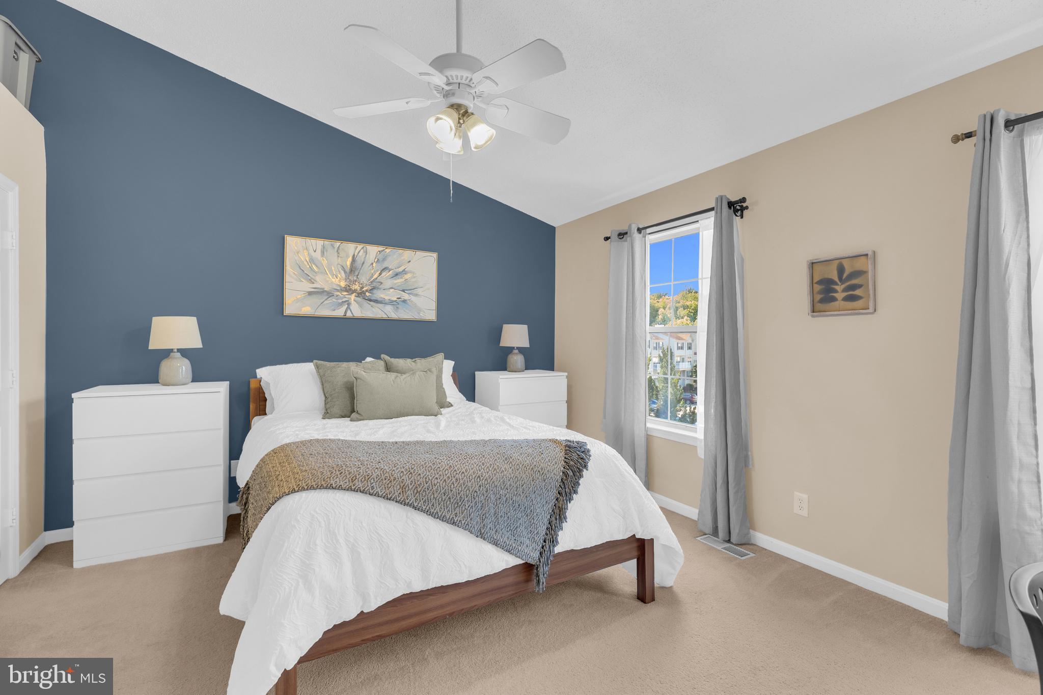 GUNSTON CORNER - Residential