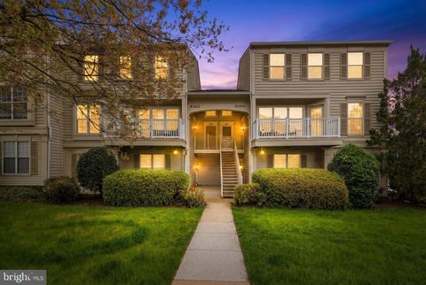 Photo of 8200 Catbird Circle #201, LORTON, VA 22079 (MLS # VAFX2302758)