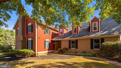Photo of 505 Glendobbin Road, WINCHESTER, VA 22603 (MLS # VAFV2037152)