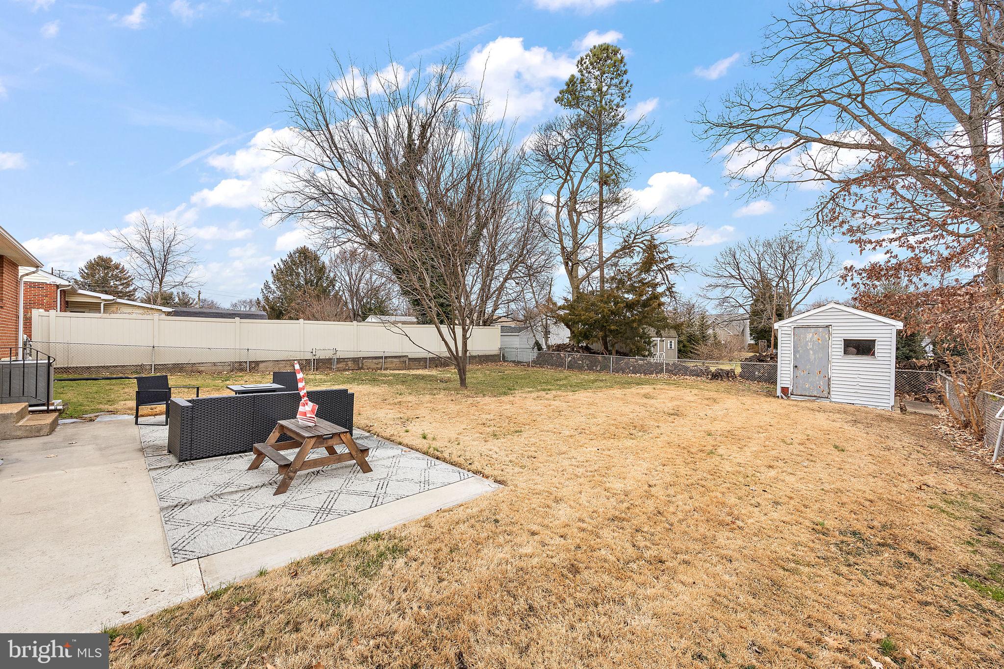 HILLENDALE - Residential