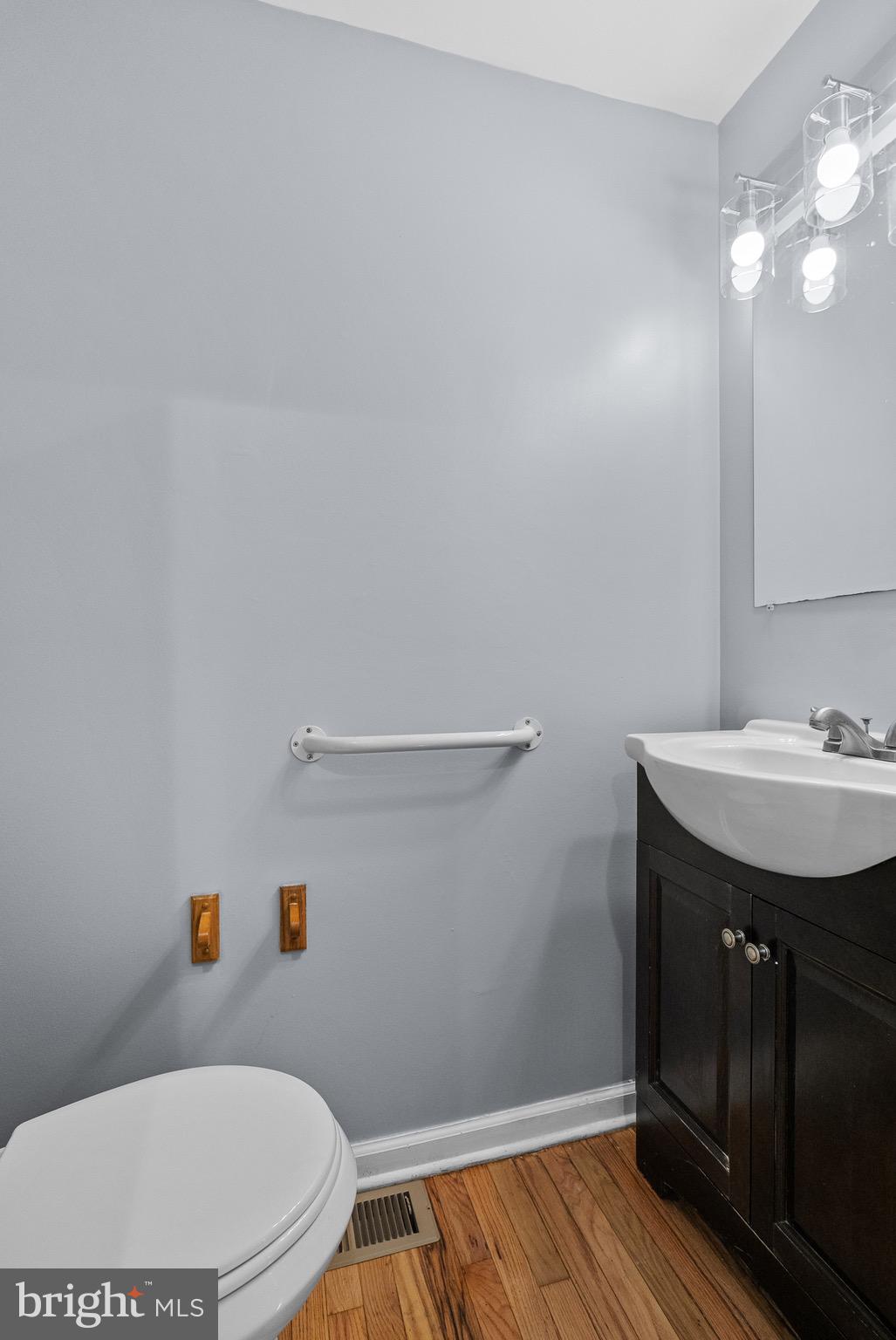 ARLINGTON - Residential Lease