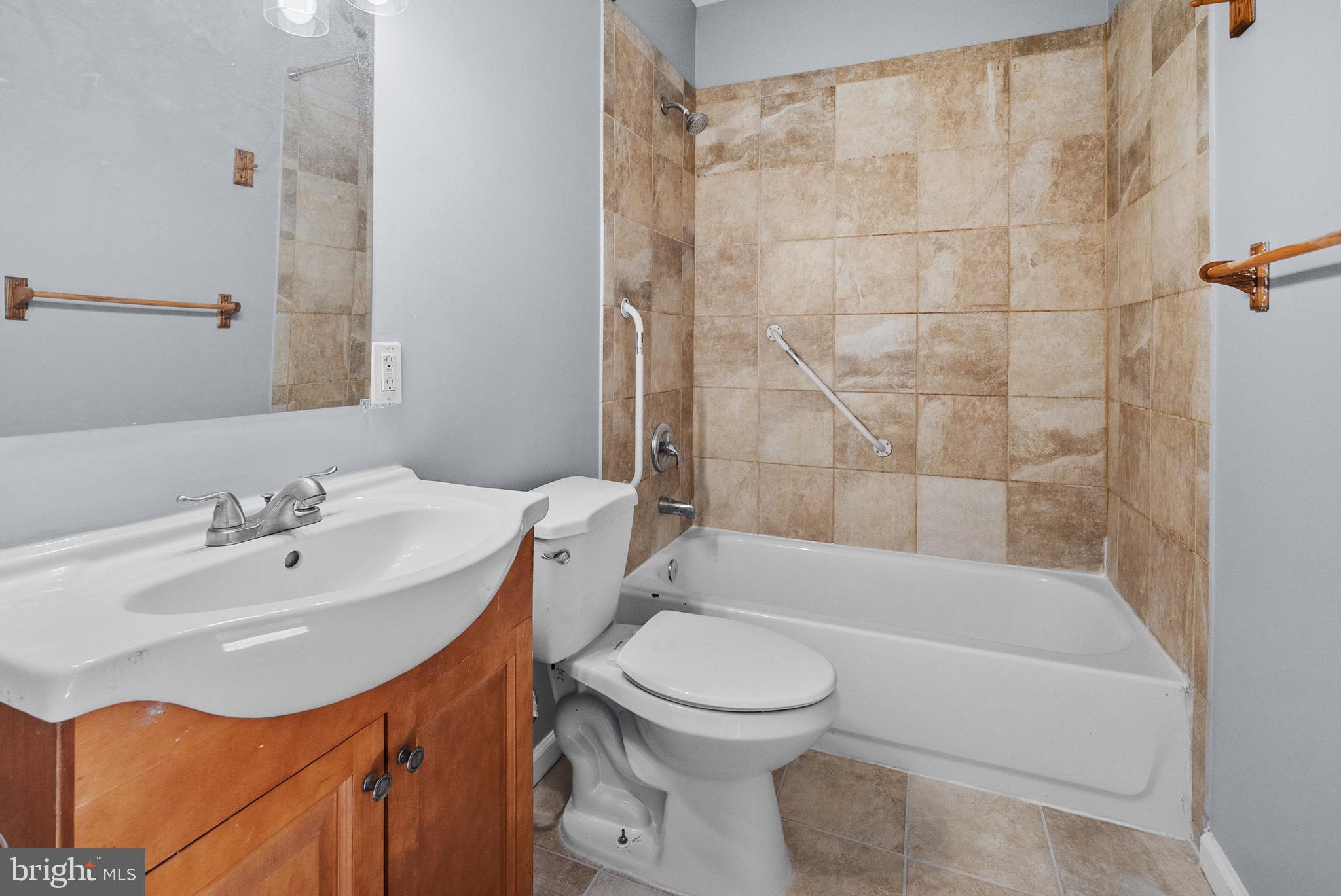 ARLINGTON - Residential Lease