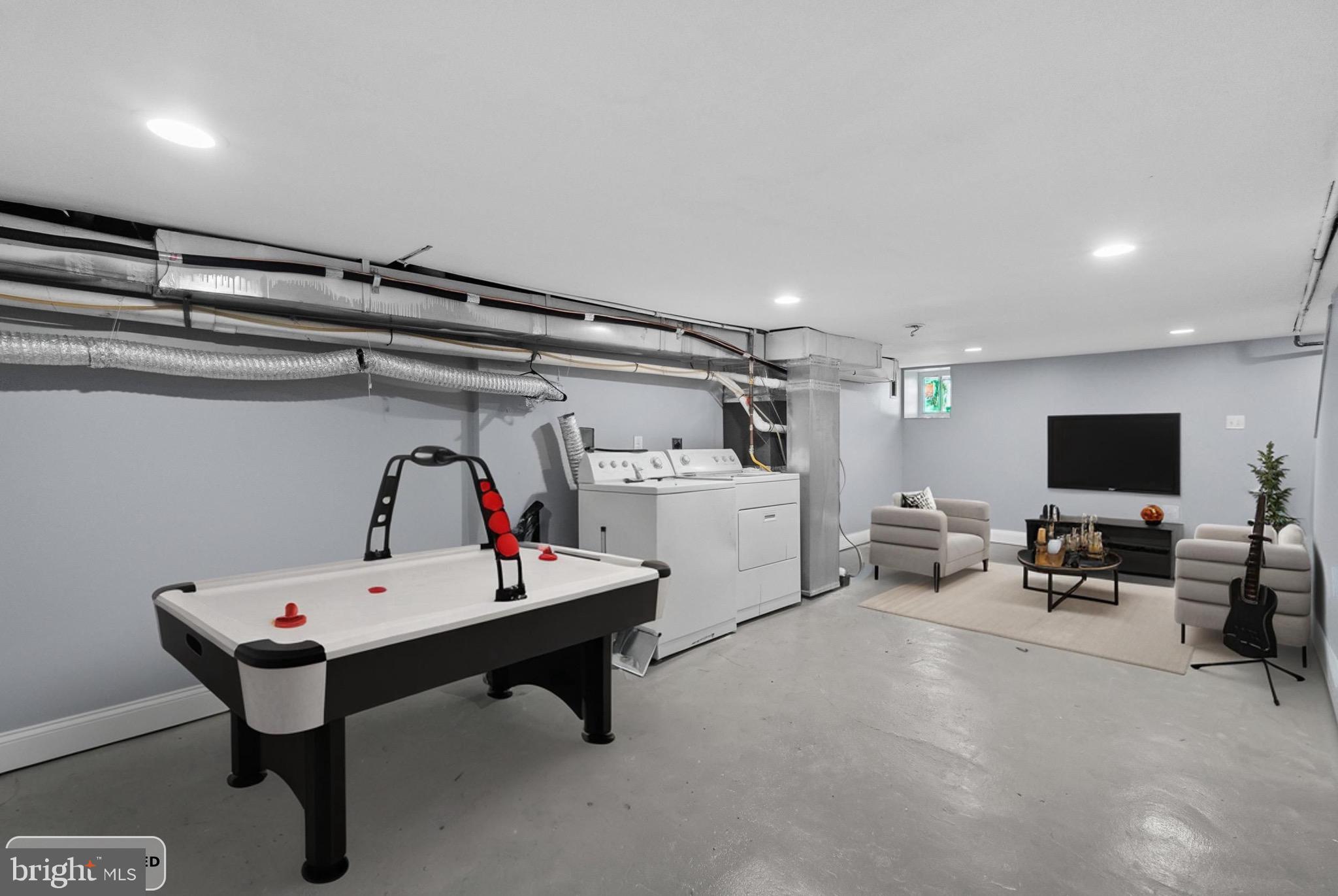 ARLINGTON - Residential Lease