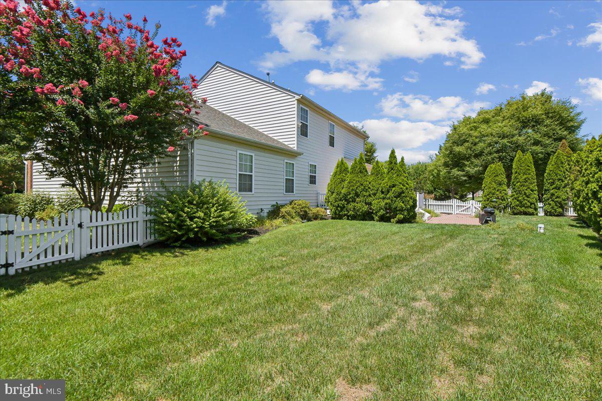 605 LIGHTHOUSE LANDING LANE