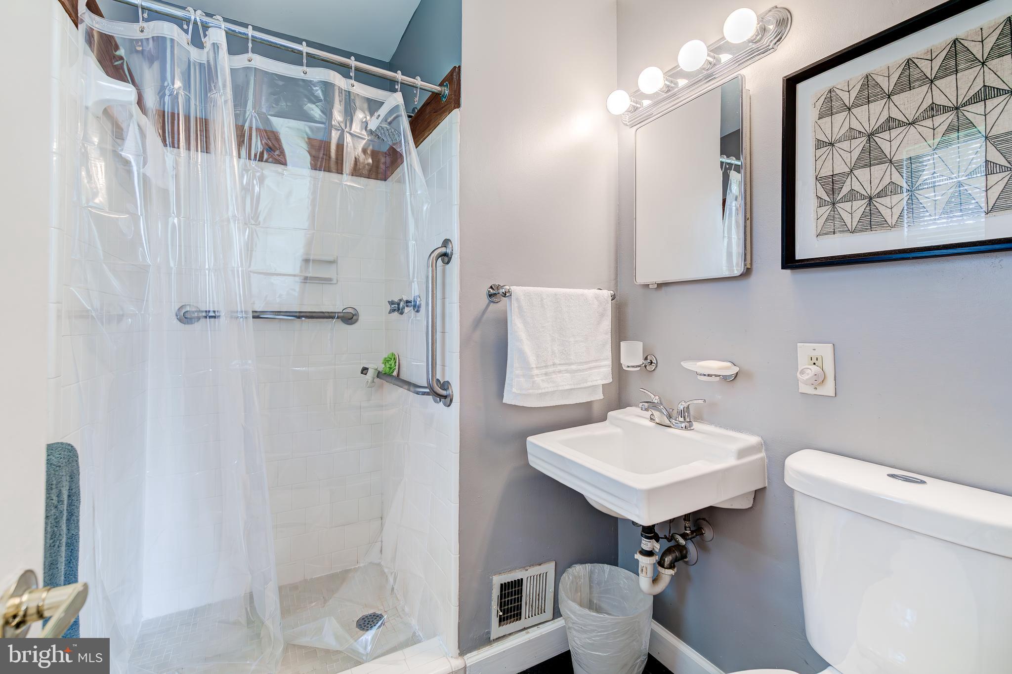 COLLINGWOOD ON THE POTOMAC - Residential