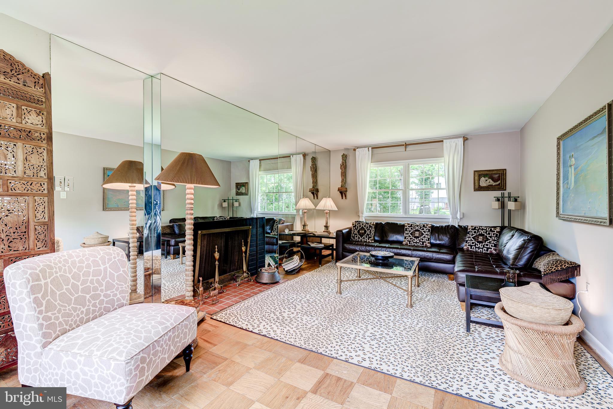 COLLINGWOOD ON THE POTOMAC - Residential