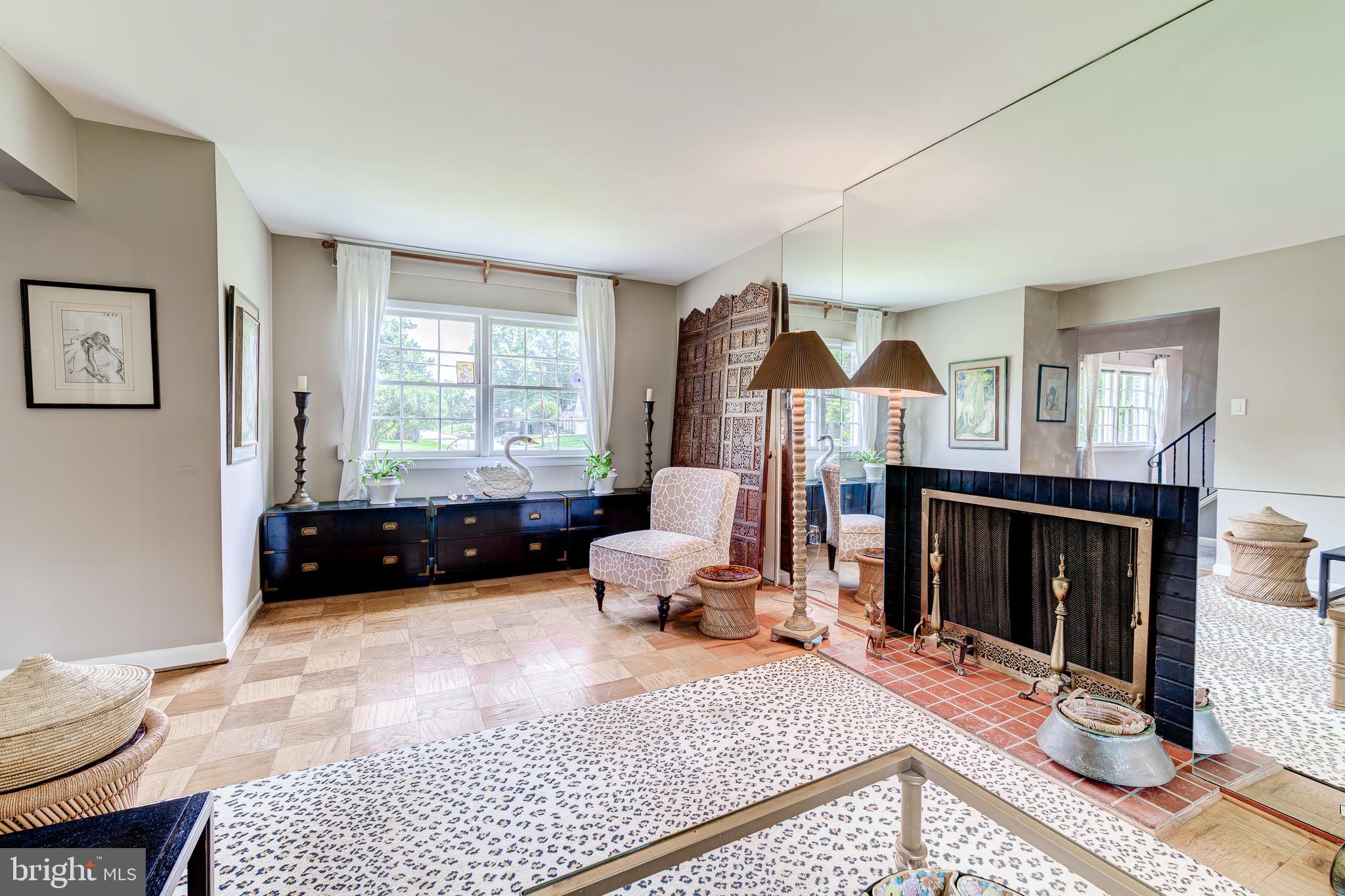 COLLINGWOOD ON THE POTOMAC - Residential