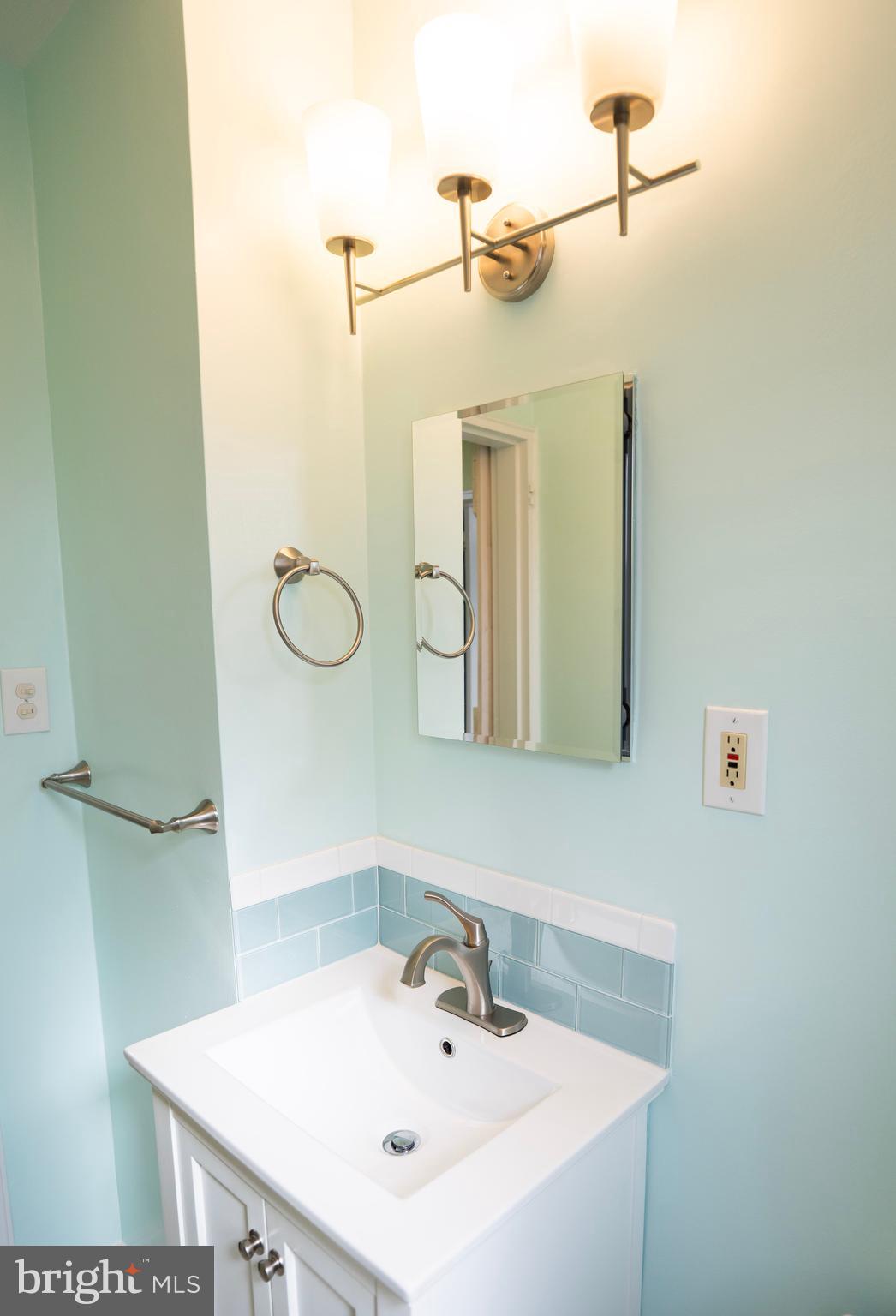 BEVERLY HILLS - Residential Lease