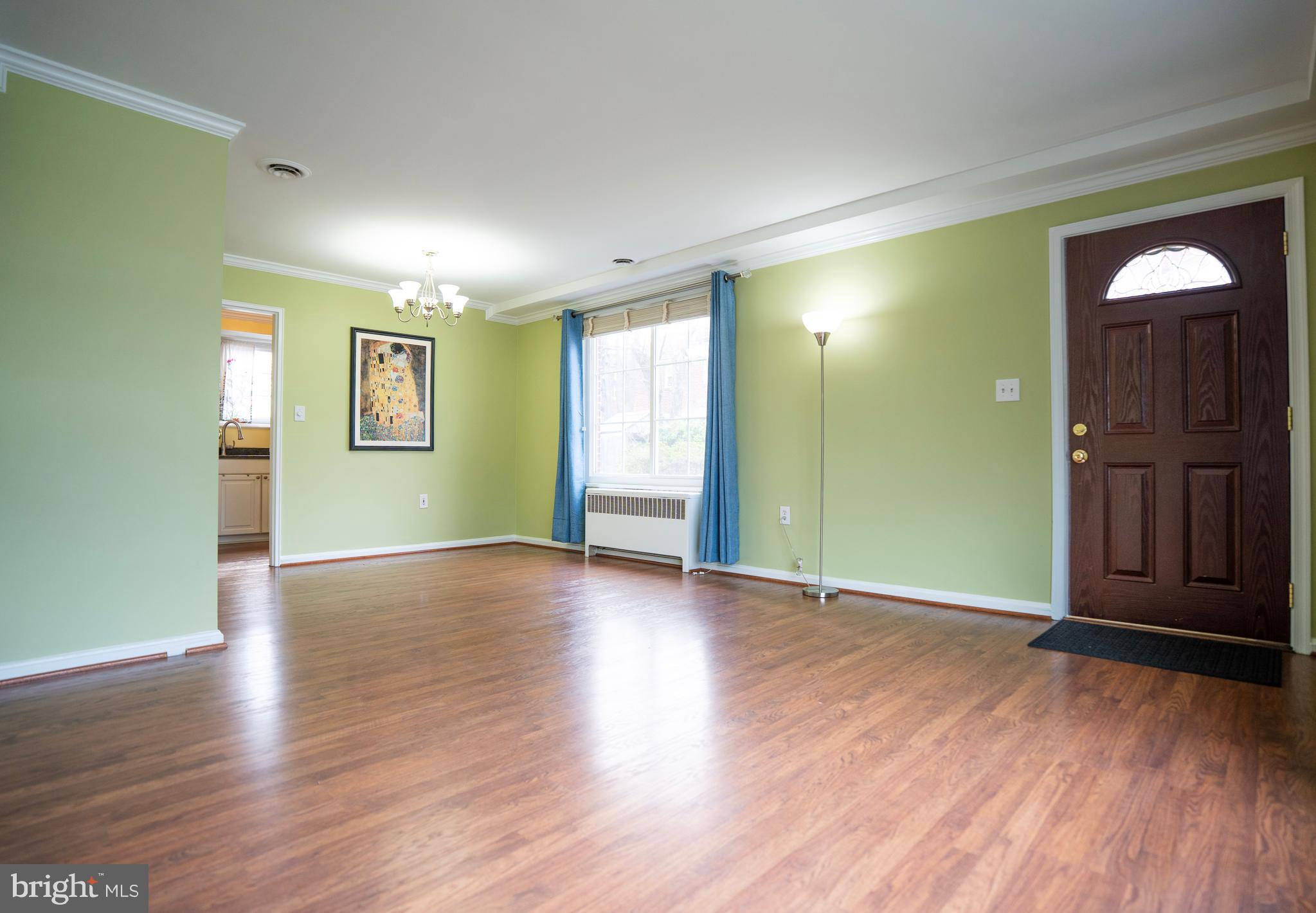 BEVERLY HILLS - Residential Lease