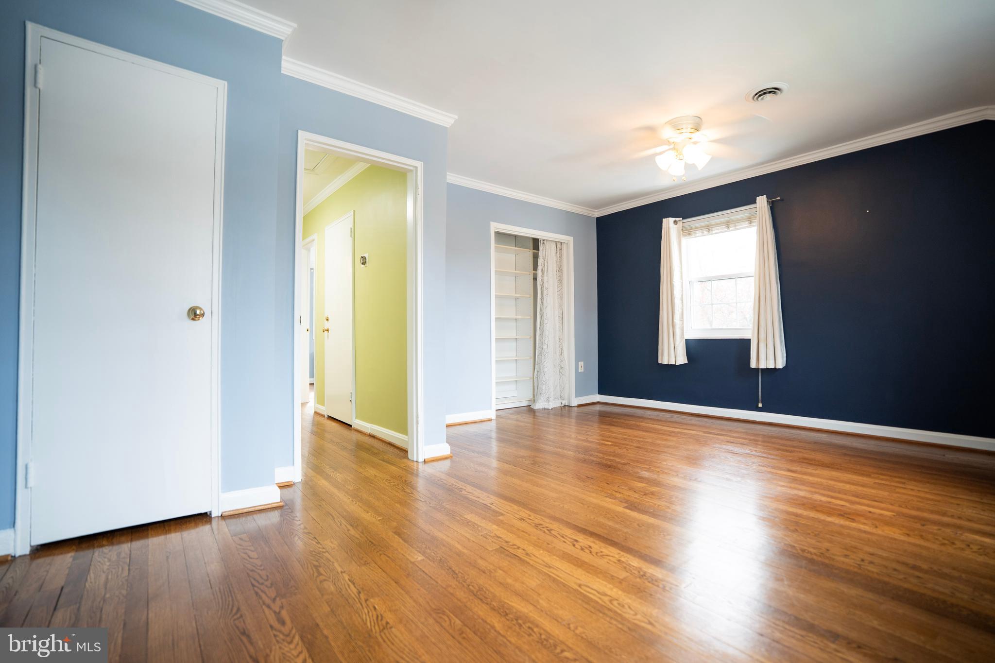 BEVERLY HILLS - Residential Lease