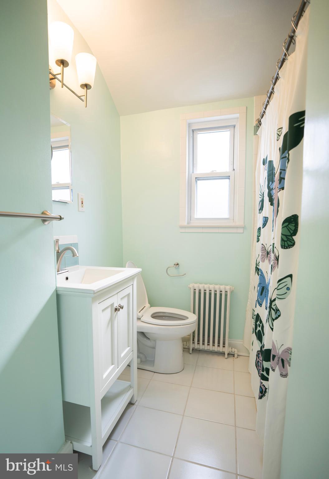 BEVERLY HILLS - Residential Lease