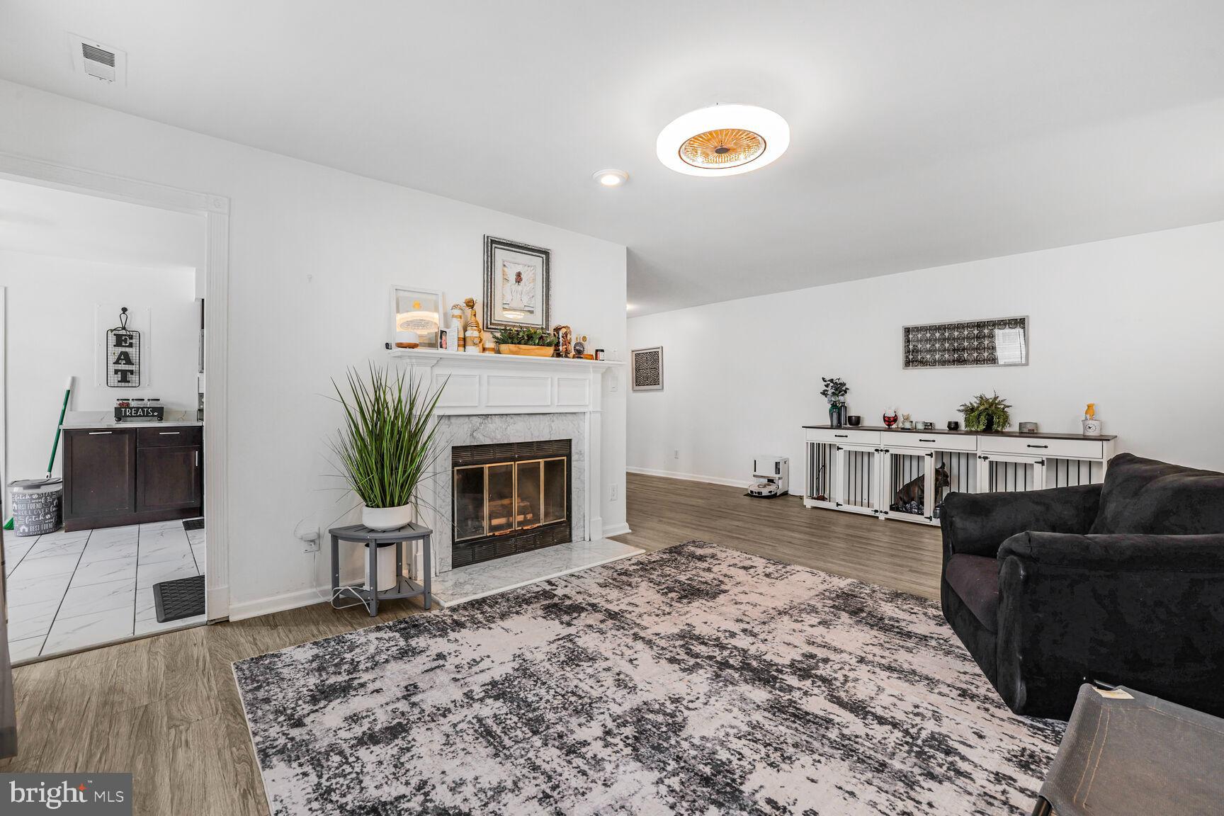 GREENFIELDS - Residential