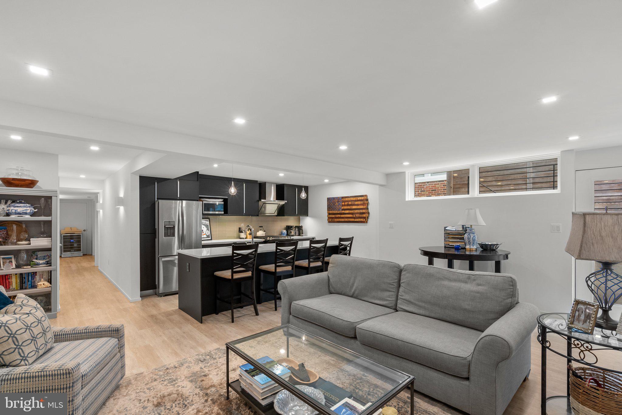 OBSERVATORY CIRCLE - Residential Income