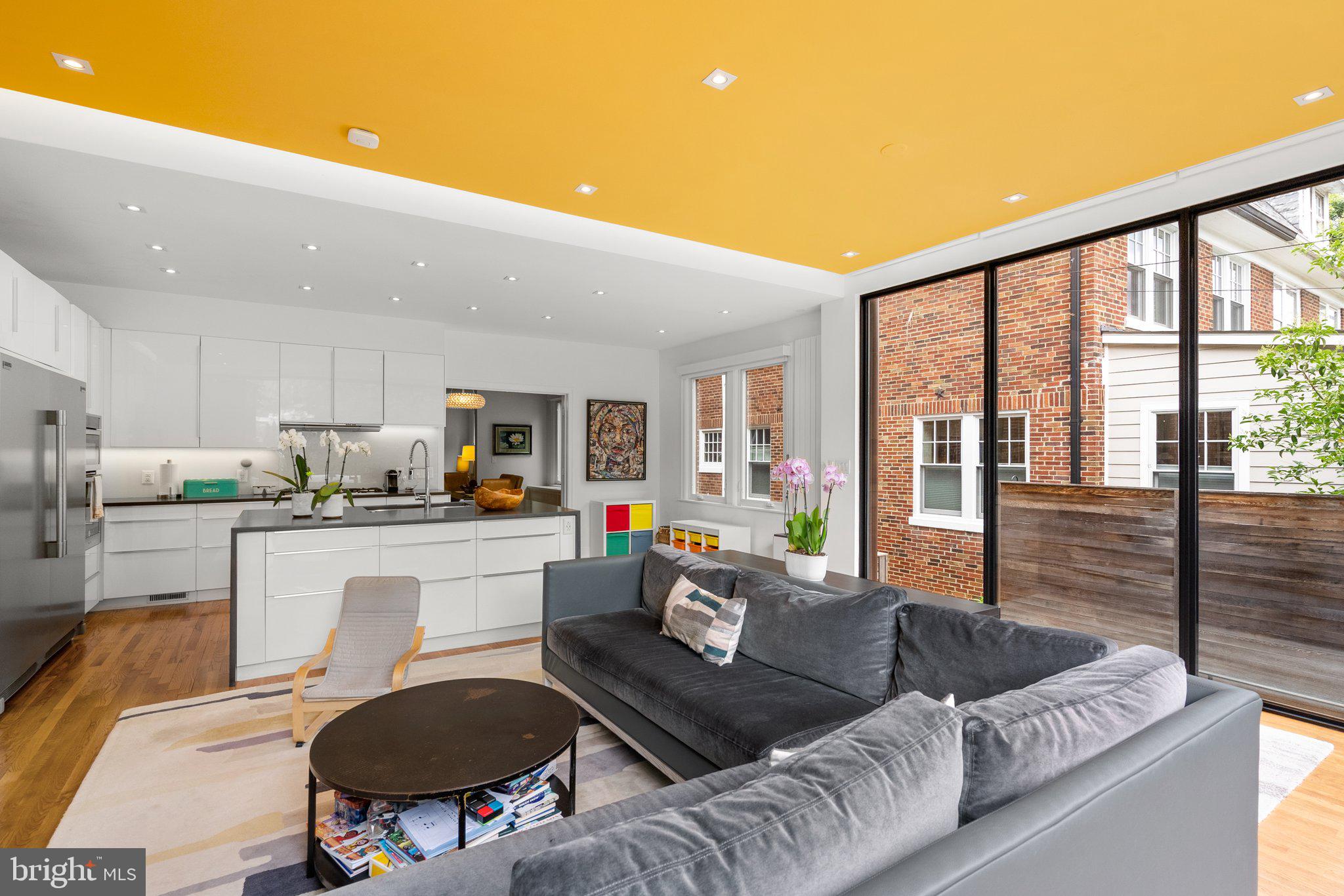 OBSERVATORY CIRCLE - Residential Income