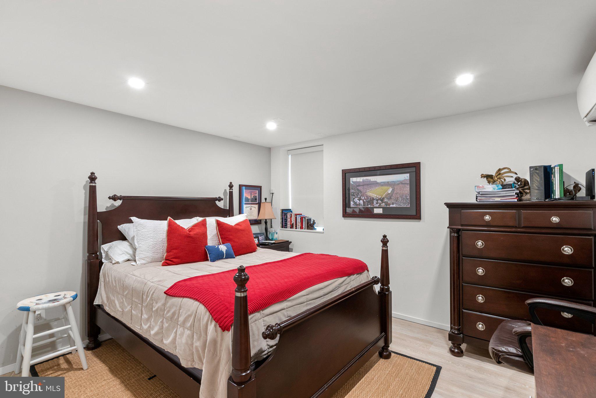 OBSERVATORY CIRCLE - Residential Income