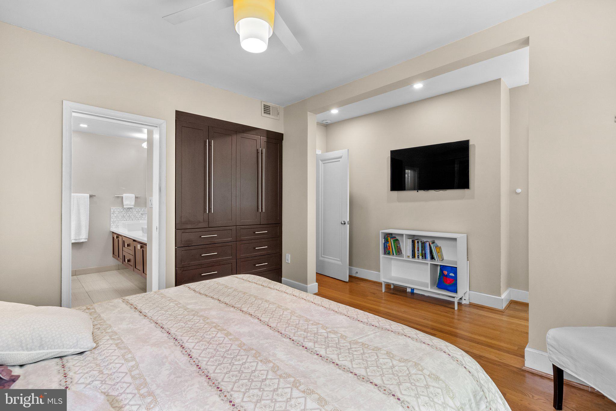 OBSERVATORY CIRCLE - Residential Income