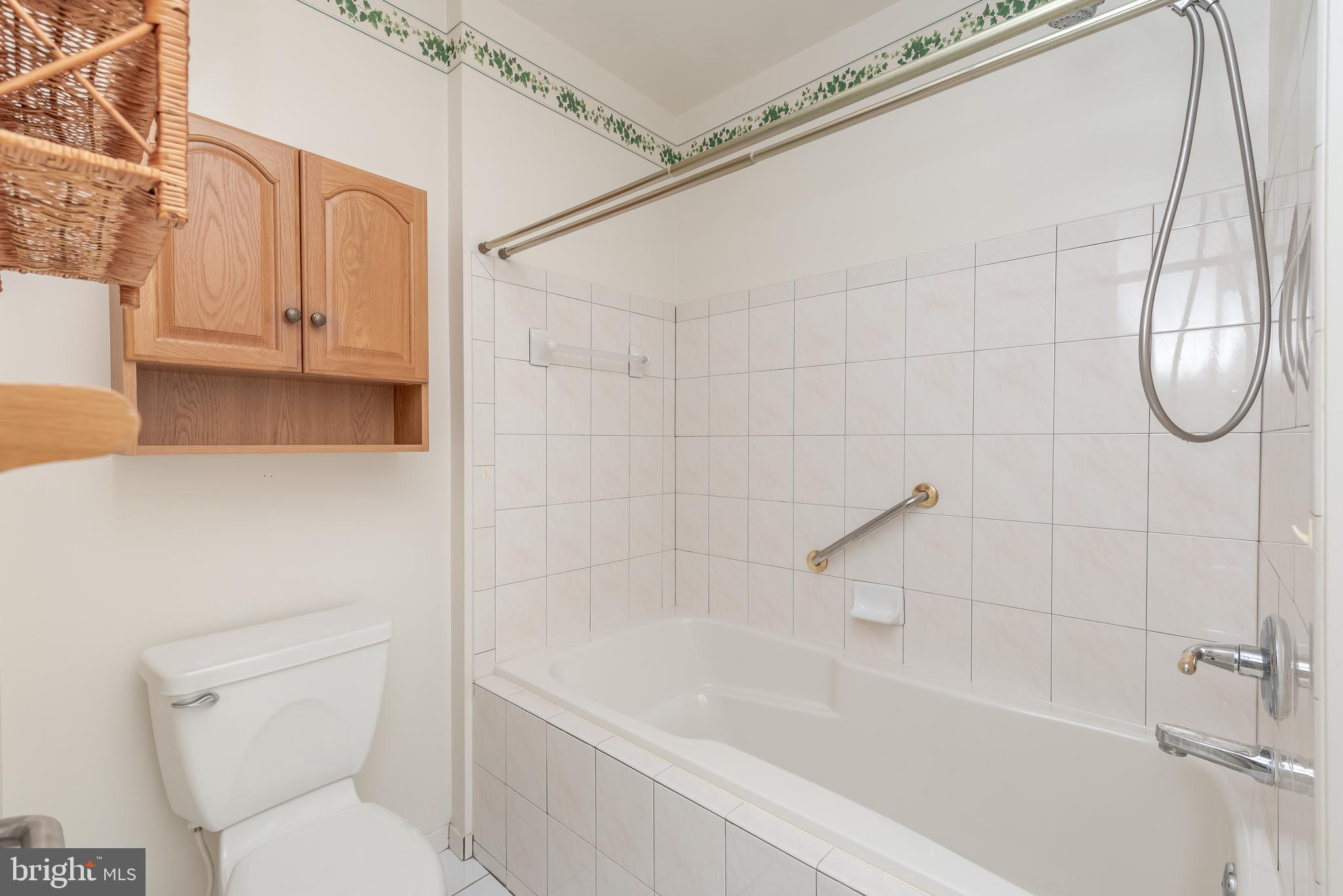 WAVERLY WOODS - Residential